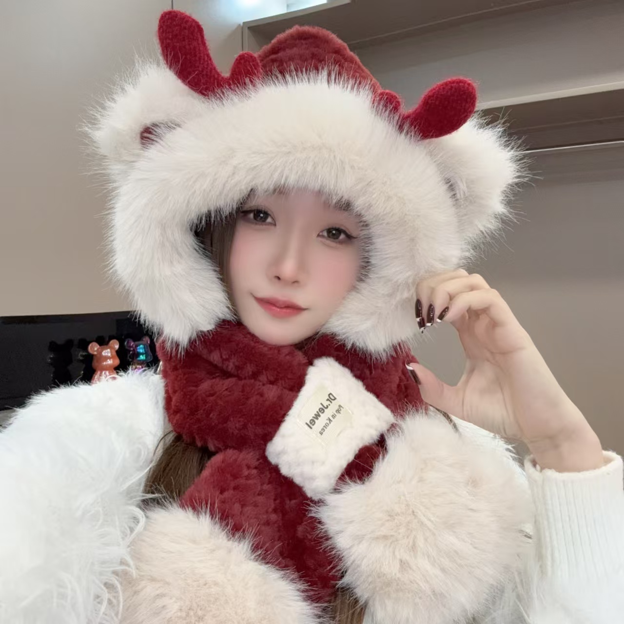 圣诞款鹿角帽子冬季女士围巾手套百搭保暖防寒加厚韩版毛绒绒帽子