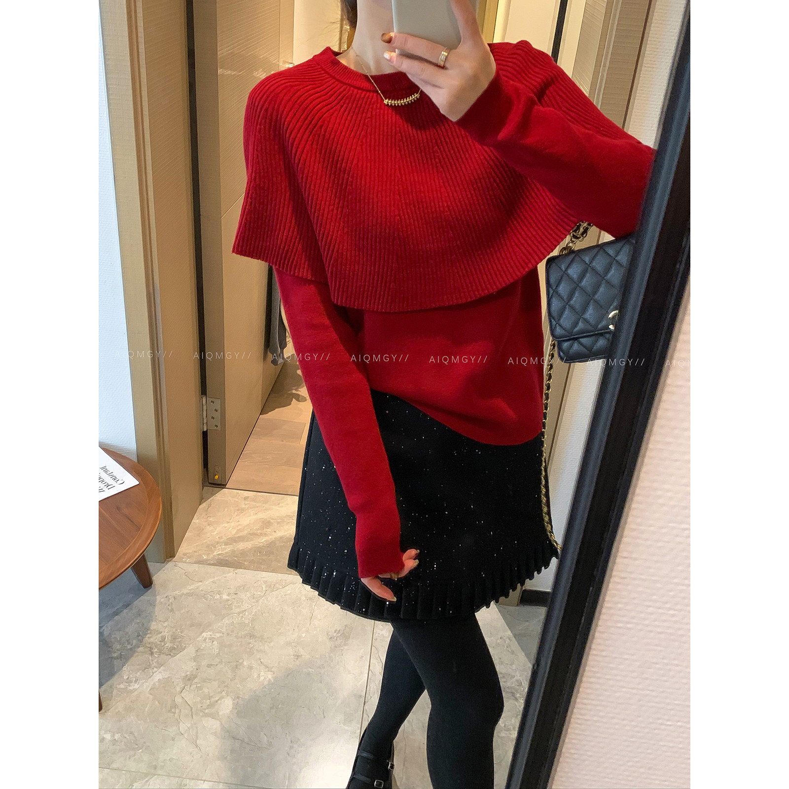 爱情魔鬼鱼 红色设计感长袖圆领针织衫女2025年冬季新款时尚上衣