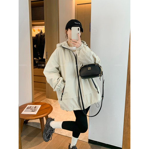 爱情魔鬼鱼连帽加厚冲锋衣女