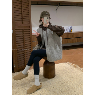 爱情魔鬼鱼 灰色羊羔毛无袖马甲女2026秋冬新款皮毛一体叠穿上衣