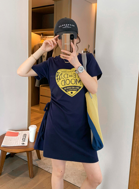 爱情魔鬼鱼 藏蓝色圆领短袖印花连衣裙女2026年夏季新款收腰短裙