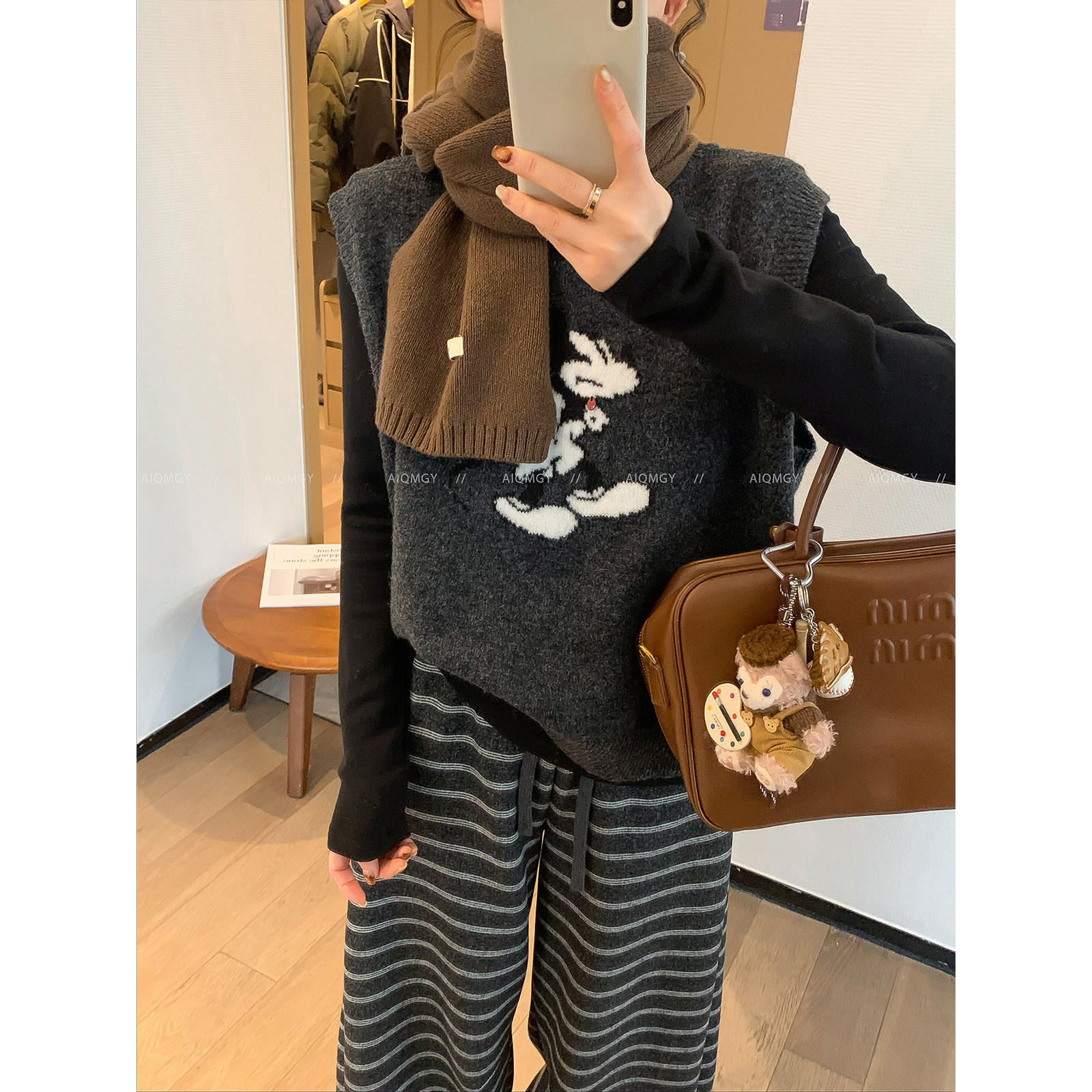 爱情魔鬼鱼 深灰色卡通针织马甲女2025冬季新款百搭外穿叠穿上衣,女装/女士精品,马夹,淘宝优惠券,粉丝福利购,淘宝优惠卷