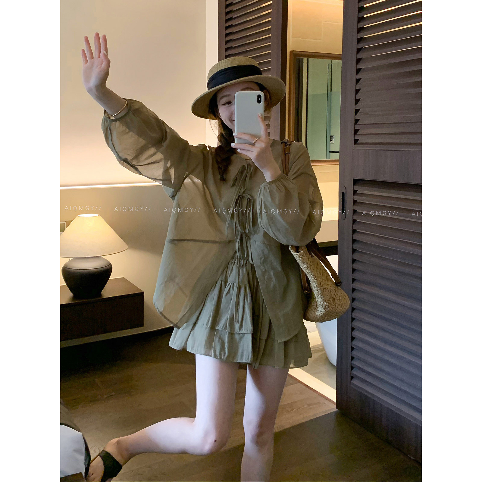 爱情魔鬼鱼 时尚套装女2026夏季新款长袖系带衬衫半身短裙两件套
