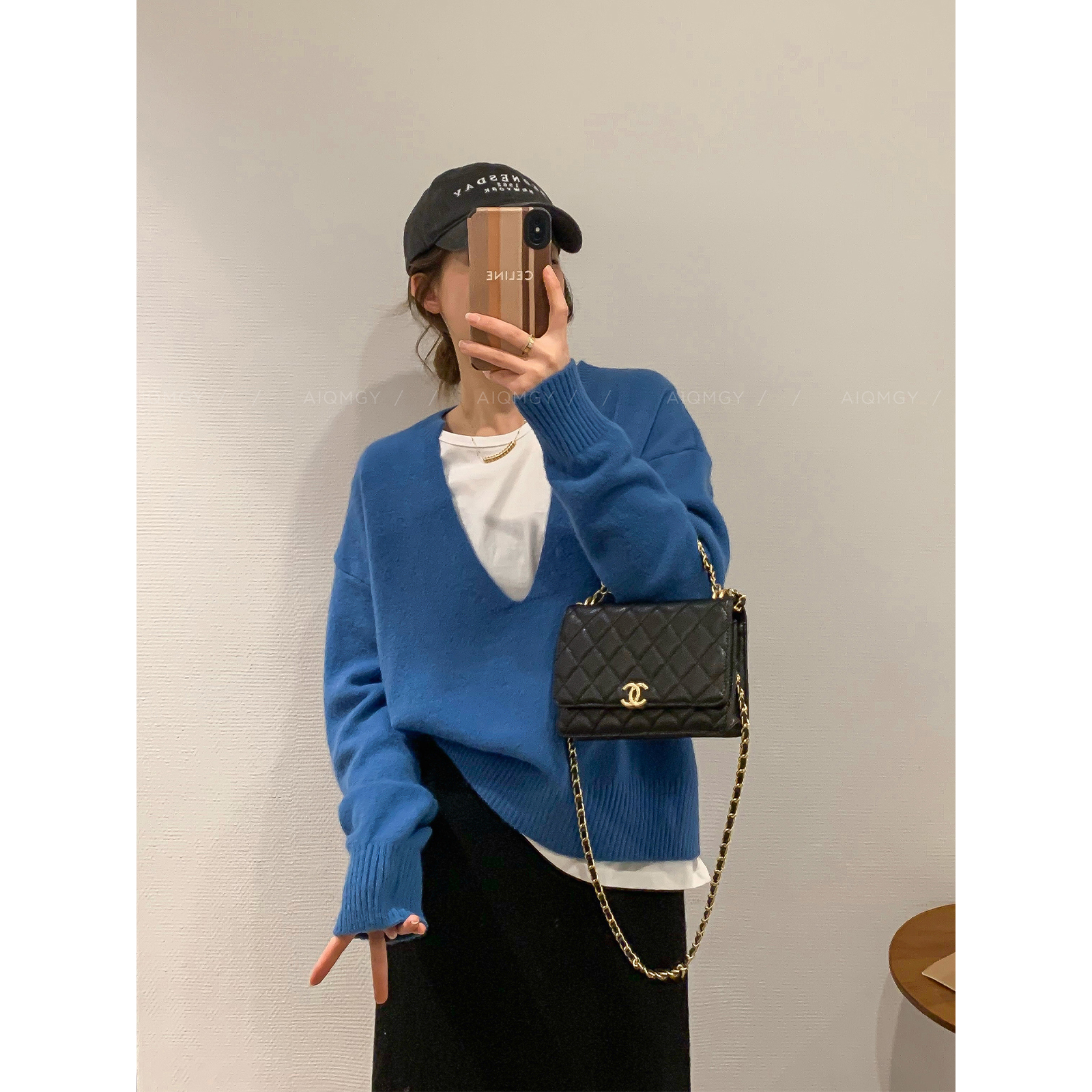 爱情魔鬼鱼 时尚套装女2025早秋新款V领叠穿针织衫白色T恤两件套