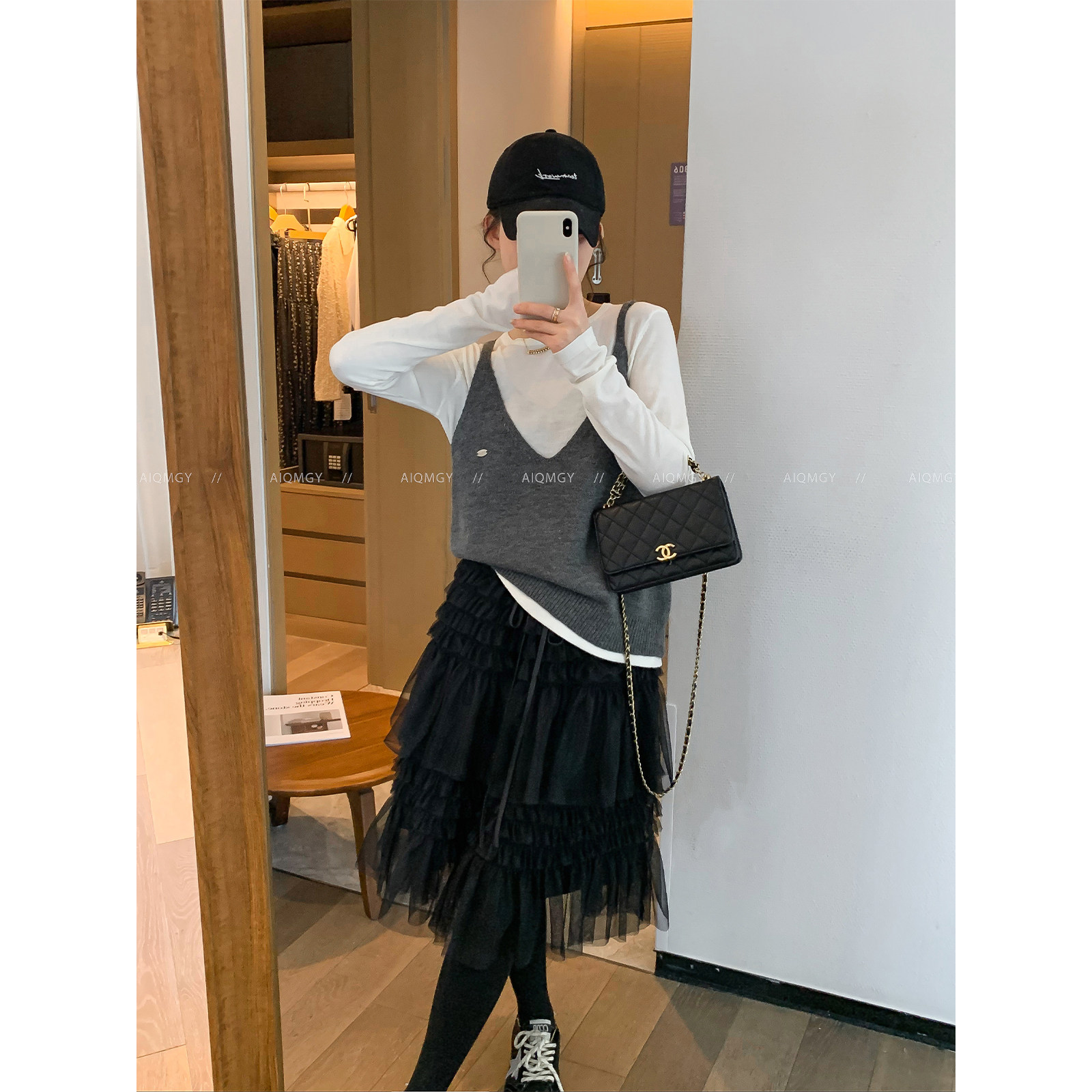 爱情魔鬼鱼 休闲两件套装女2026春季新款白色长袖T恤叠穿吊带背心,女装/女士精品,时尚套装,淘宝优惠券,粉丝福利购,淘宝优惠卷