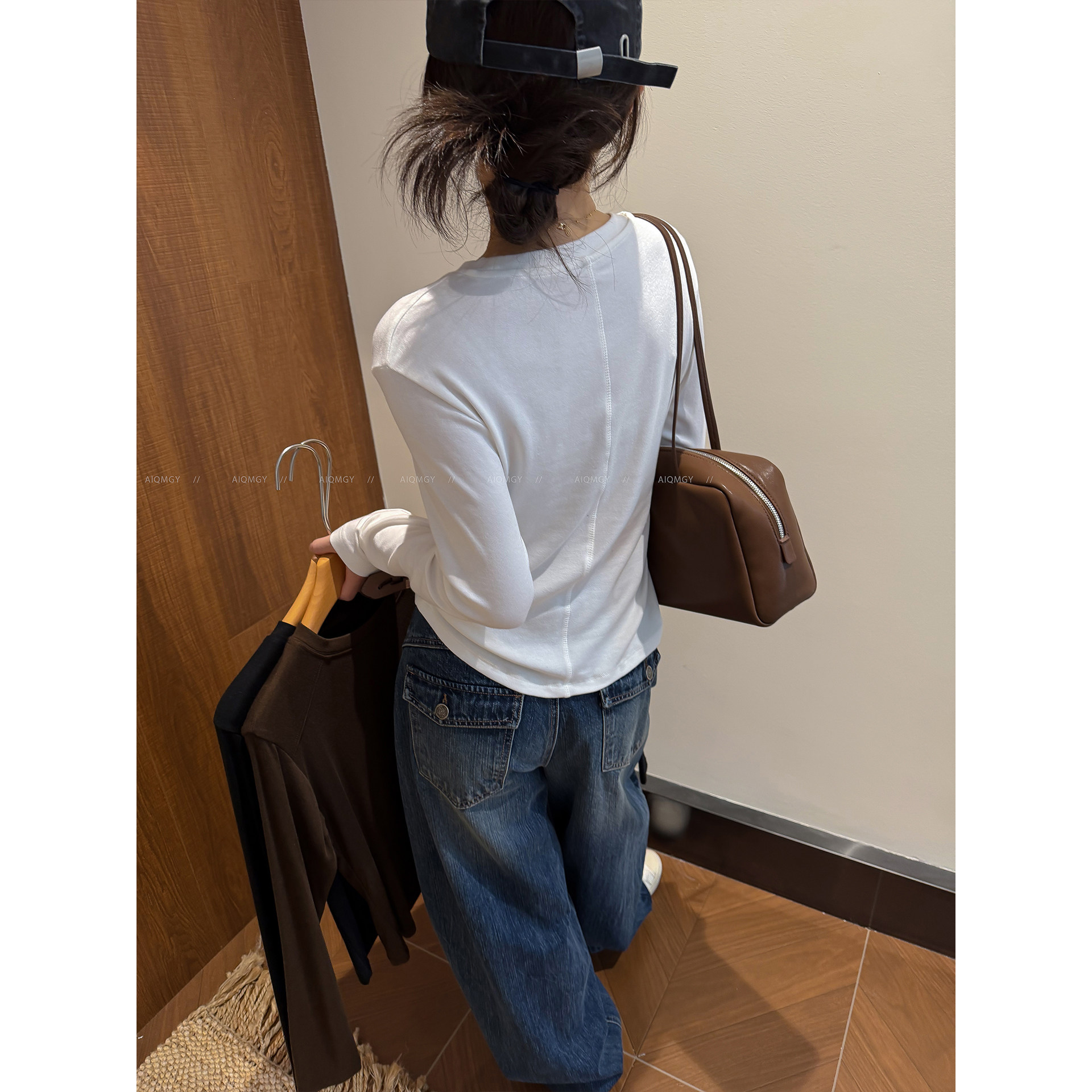 爱情魔鬼鱼 纯色长袖圆领T恤女2026年秋季新款百搭打底衫套头上衣