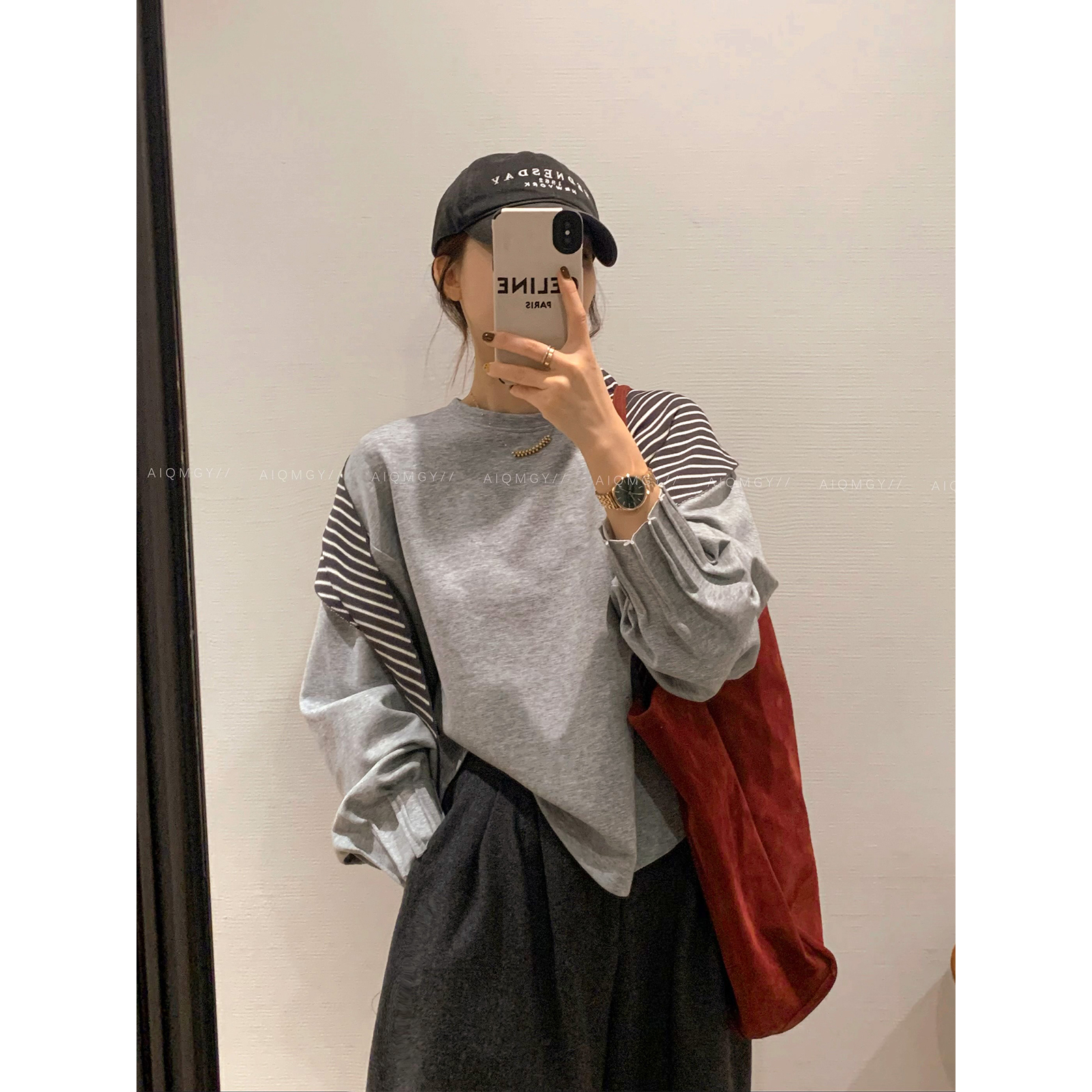 爱情魔鬼鱼圆领长袖纯色卫衣女