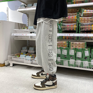 爆款 中性风春装ins小熊印花运动裤男宽松抽绳潮牌束脚裤K515P40图片