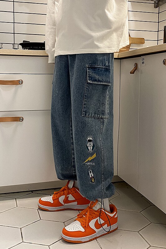 21年春夏季新款港风牛仔裤宽松丝带可束脚直筒卡通刺绣裤,男装牛仔裤,星座1602（原101B）
