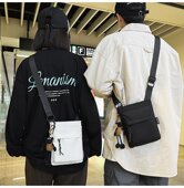 日系小众尼龙防水小方包斜挎单肩信封包夏季 手机包女工装 机车包男