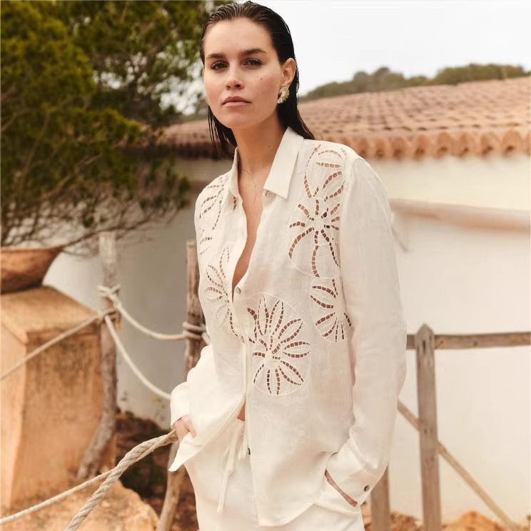 法式亚麻镂空宽松透气女衬衫