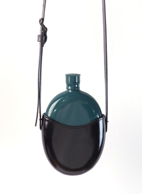 lem@ire风格酒壶包迷你水壶牛皮项链包优雅的酒鬼松弛感穿搭神器