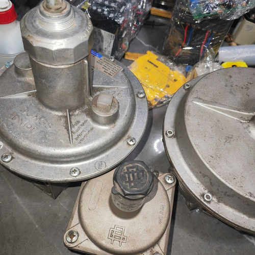 FUNDS DN40  减压阀  FRS 515 MADAS【议价】