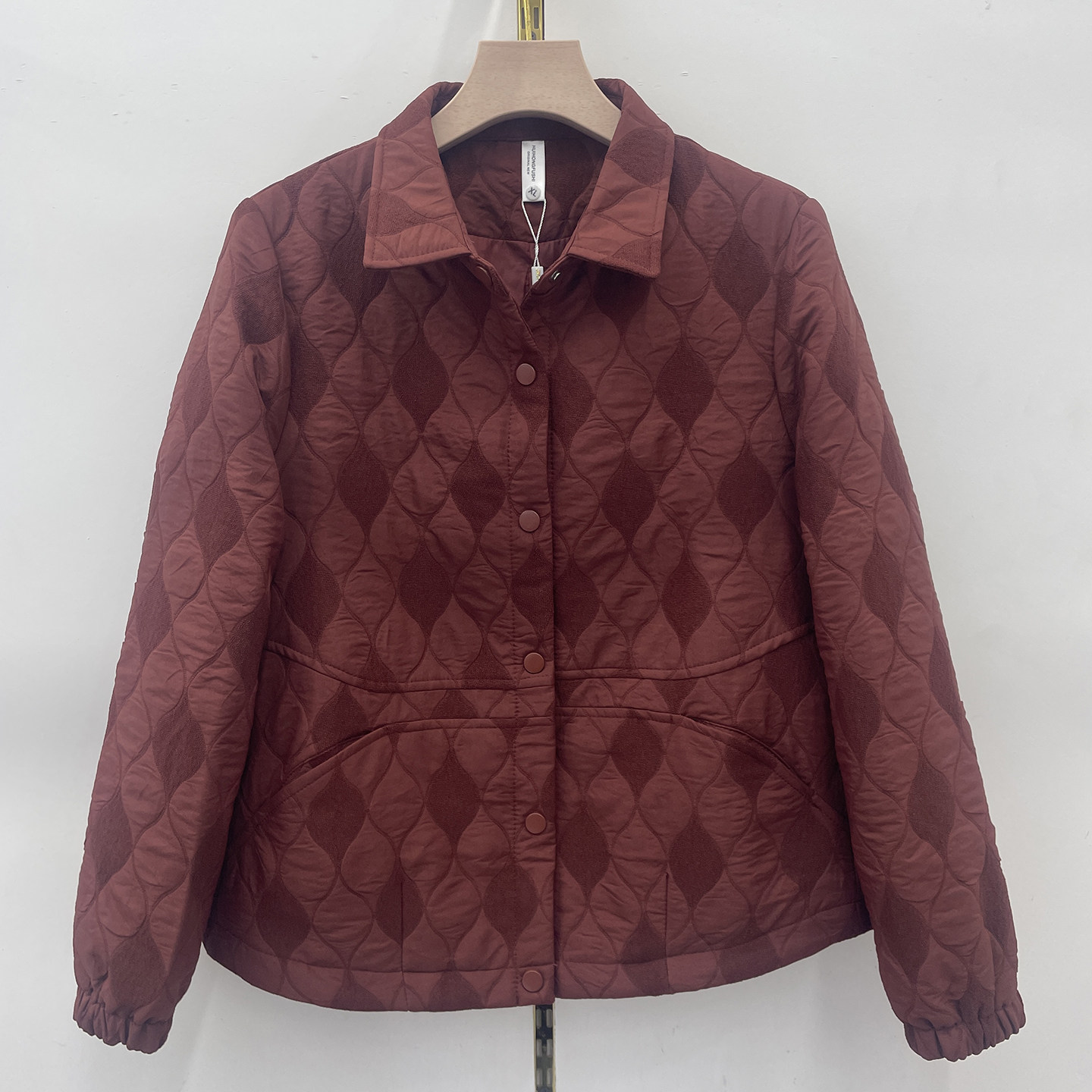 中老年妈妈装菱格纹压花外套女春装新款翻领薄款减龄夹克开衫上衣