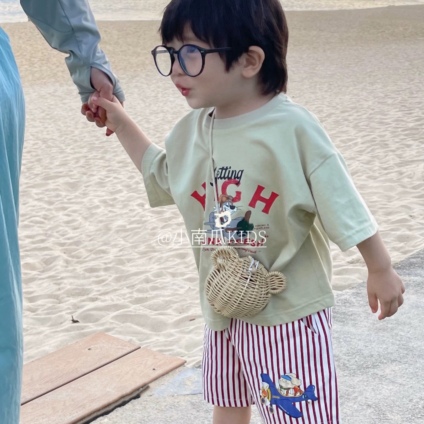 小南瓜韩国童装2024夏款新品男童卡通印花洋气字母短袖竖条短裤