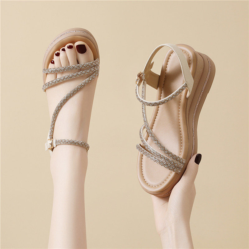 一字带罗马坡跟凉鞋女夏季小香风2026年新款女士高跟夏天女鞋厚底