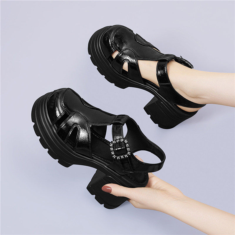 黑色厚底罗马凉鞋女款夏季2026新款粗跟包头镂空小个子增高松糕鞋