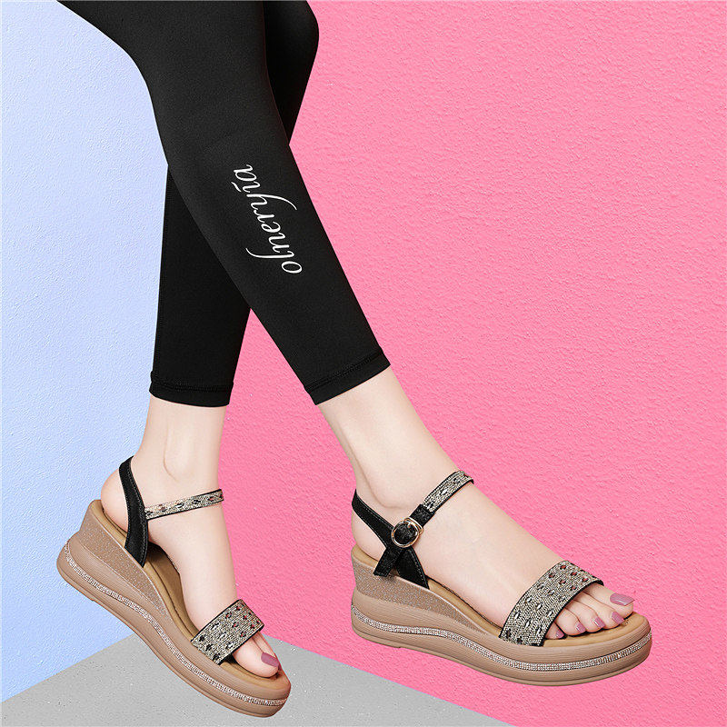 品牌气质凉鞋女款2026新款夏季配裙子厚底软底不累脚一字带高跟鞋