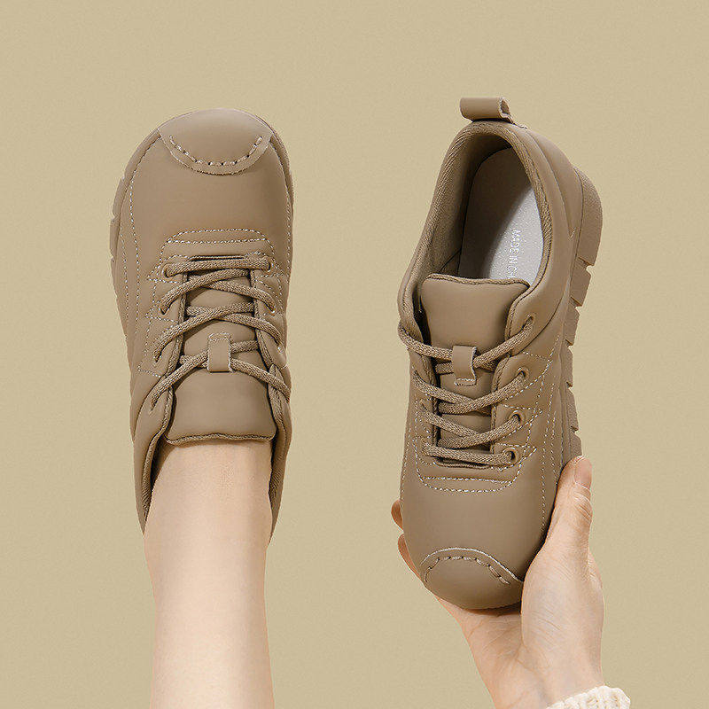 真皮休闲运动鞋女款2026新款春秋季百搭低帮软底超轻便平底跑步鞋