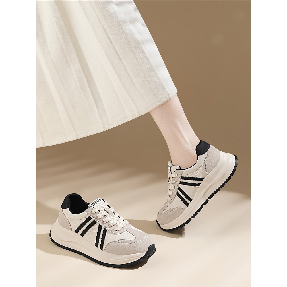 女2025年新款秋季休闲鞋