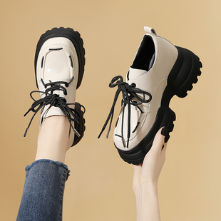 厚底乐福鞋真皮女秋冬季高跟法式英伦风单鞋白色漆皮粗跟小皮鞋女