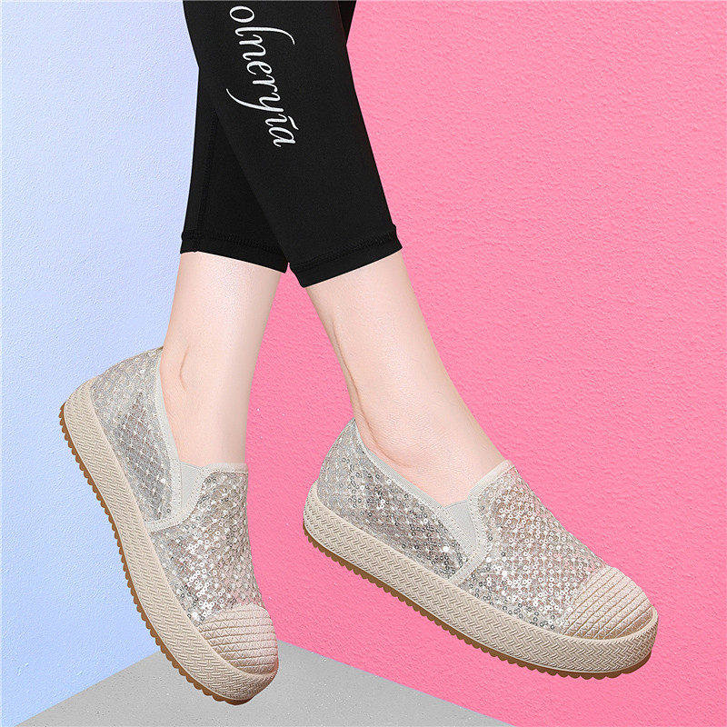 夏季薄款2026新款渔夫鞋女亮片网面透气一脚蹬平底休闲软底超轻便