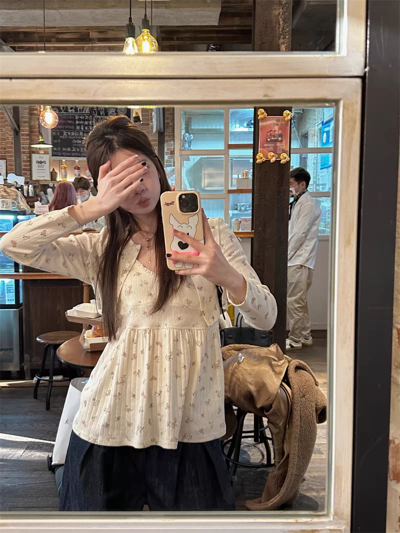 设计感甜美套装女2025春季新款碎花吊带背心外搭配小开衫外套上衣