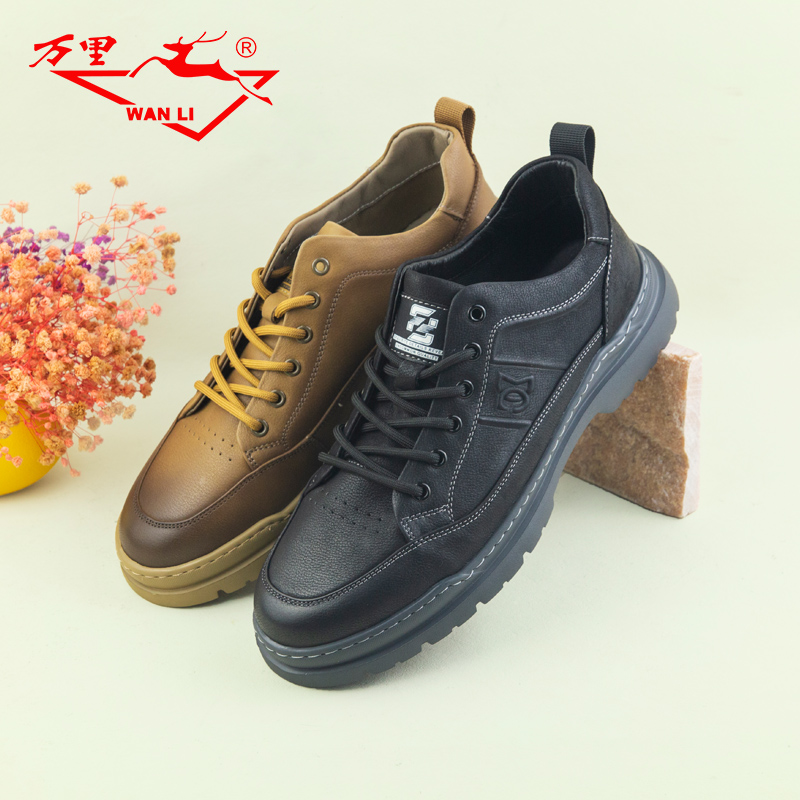 万里春秋休闲皮鞋真皮