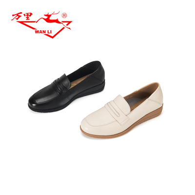 万里新款真皮休闲鞋时尚坡跟舒适软底一脚蹬通勤女单鞋BPT2361