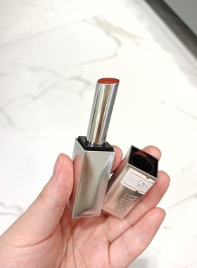 小树美 · 柔雾精华口红不易沾杯长效锁色轻薄淡纹丰盈哑光口红女