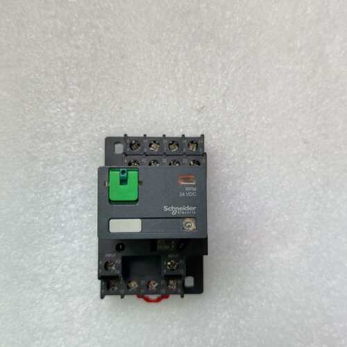议价施耐德继电器RPM42BD，24VDC，15A，带底座RPZ