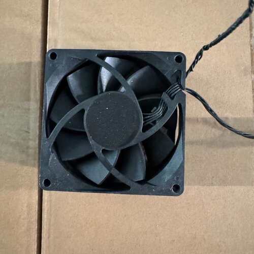 议价原装nuc9幽灵峡谷机箱，原装全，4线，12v1.