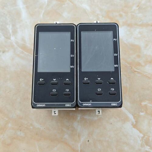 议价OMRON温控器 E5EC-RR2ASM-808