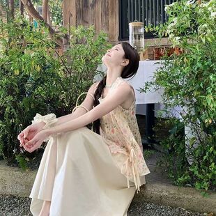 小清新碎花系带花边无袖上衣高腰中长款半身裙女2025夏季时尚套装