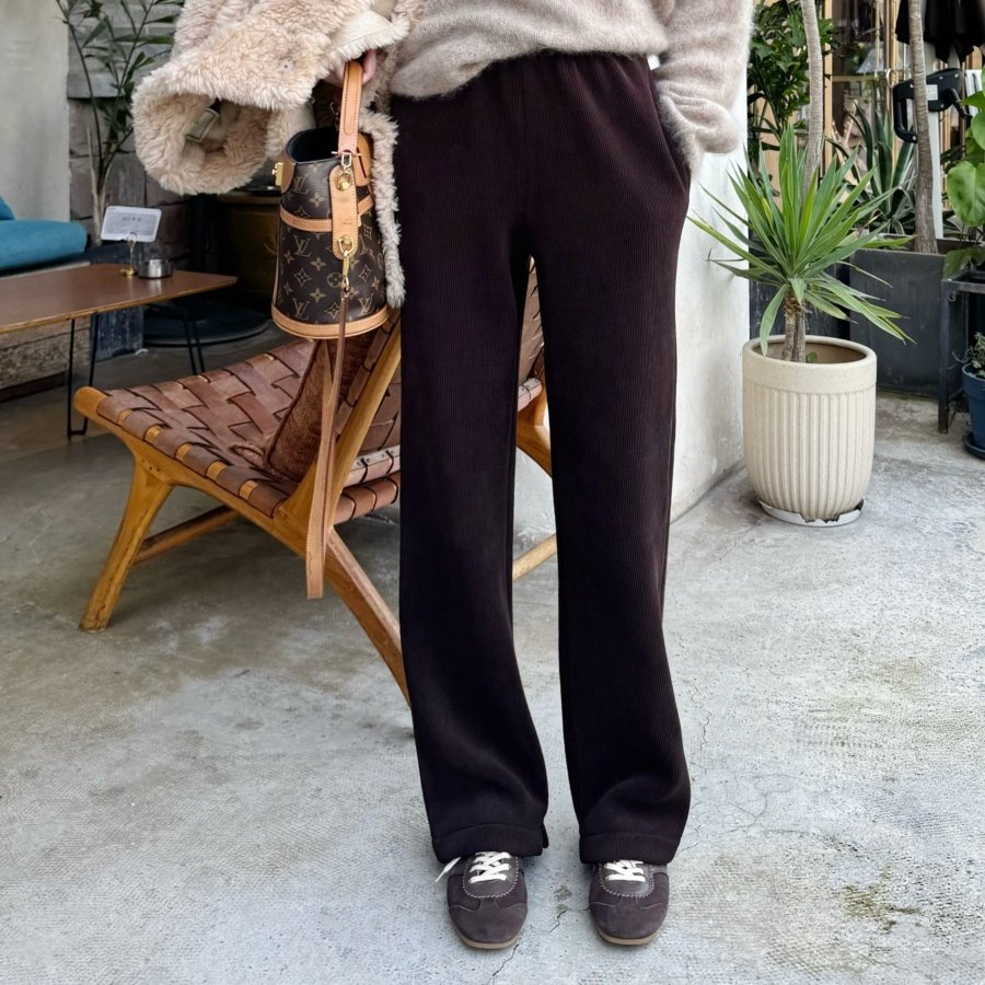 咖啡色厚款加绒阔腿裤