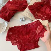 女低腰纯欲本命年红色结婚三角裤 红绸幻念 性感马年缎面蕾丝内裤