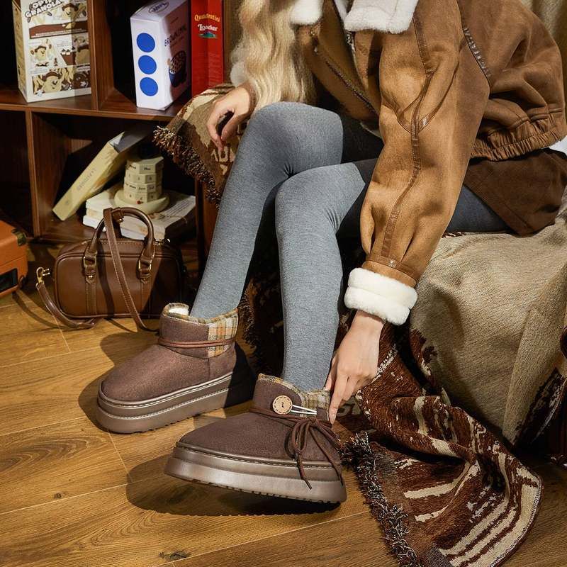 新款格纹靴短筒冬款暖冬里之恋