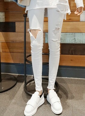 个性破洞白色牛仔裤女夏薄款2022新款高腰小脚修身显瘦九分乞丐裤