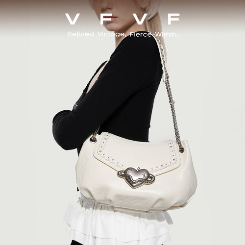 VFVF褶皱包钉钻大容量机能风原创