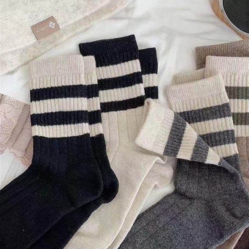 袜子女四季百搭配鲨鱼裤的袜子女中筒秋冬条纹袜加厚ins长筒袜