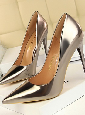 Fashionable women's high-heeled shallow toe shoes尖头高跟鞋