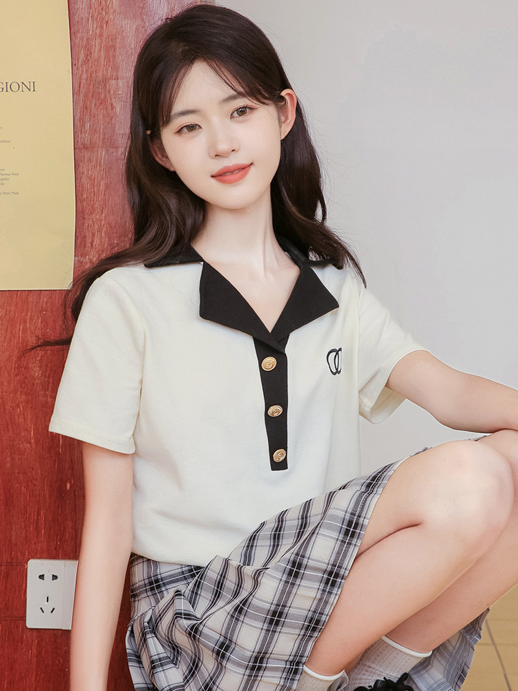 BOKAQI 2022 여름 새 스타일 오른쪽 어깨 반팔 티셔츠 여성용 대비 컬러 폴로 셔츠 슬림 루즈 자수 탑 트렌디