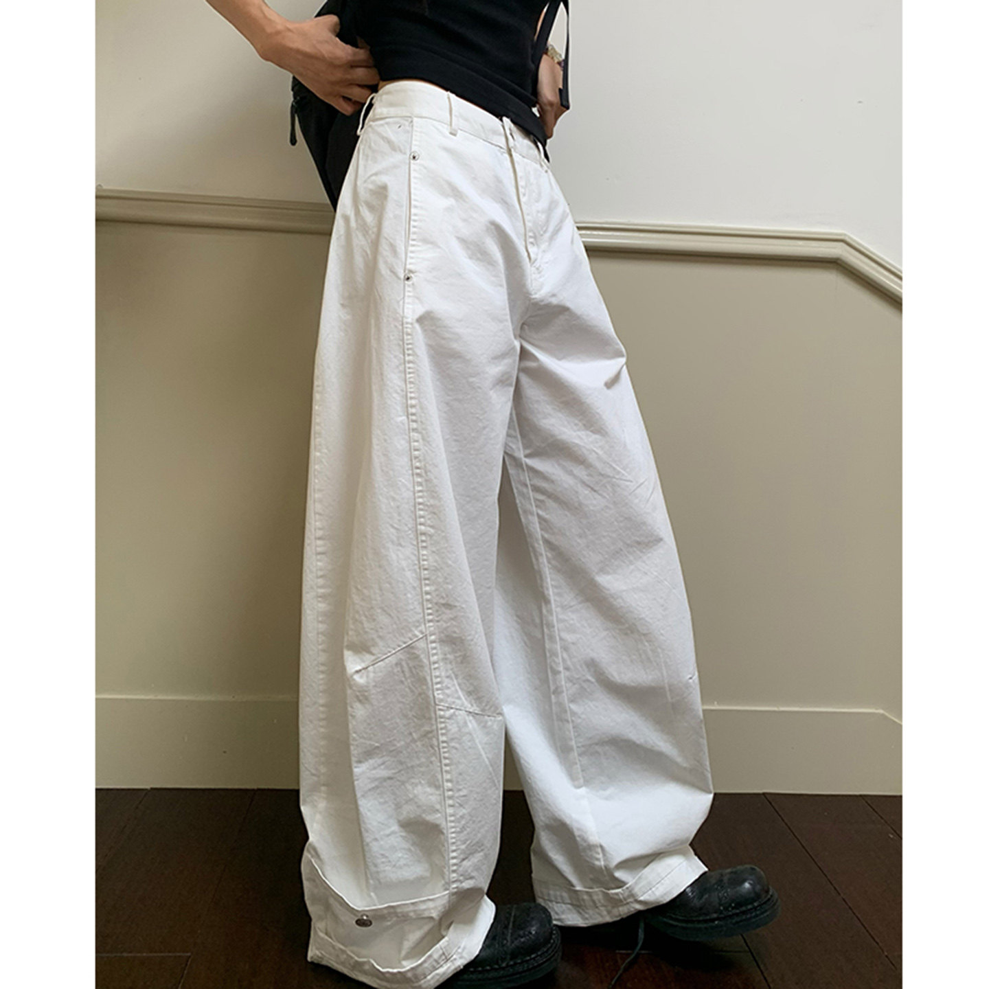 白色速干工装裤女春秋夏季2025新款高腰显瘦设计感冰丝阔腿弯刀裤