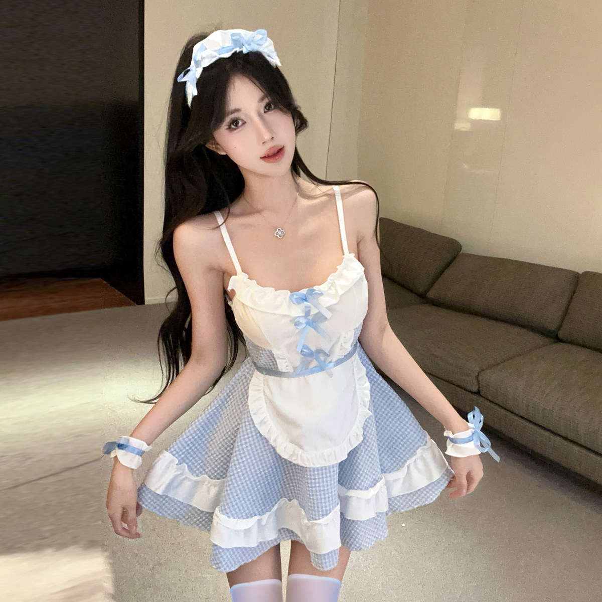 可爱清纯邻家少女格子荷叶边吊带裙纯欲辣妹网红主播连衣裙