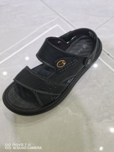 红蜘蛛新款打孔真皮男士鞋沙滩鞋男凉鞋真皮拖鞋漏脚趾皮拖休闲