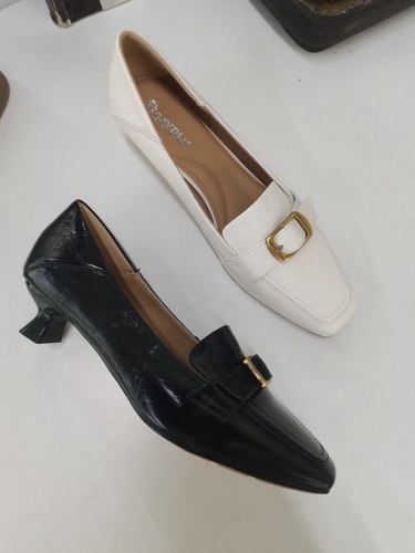 德赛帝伦真皮小方头乐福鞋女2025春季新款粗高跟单鞋小皮鞋