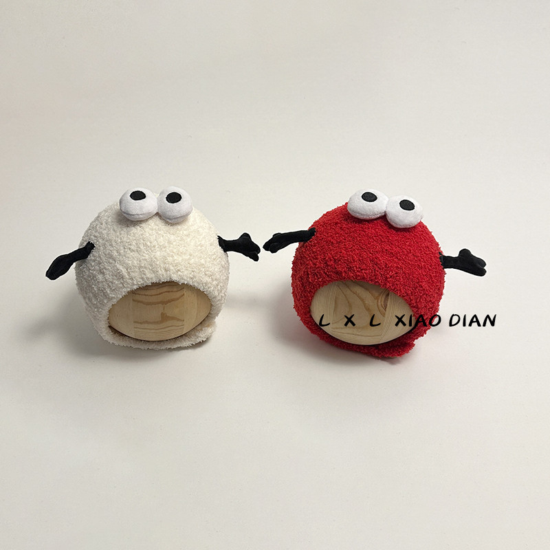 婴儿护耳帽超萌搞怪煤球毛绒保暖