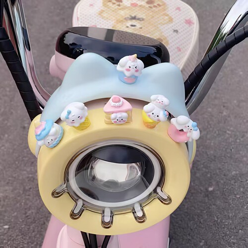 可爱甜品小狗车头摆件电动车装饰小配件电瓶车摩托车九号车尾装饰