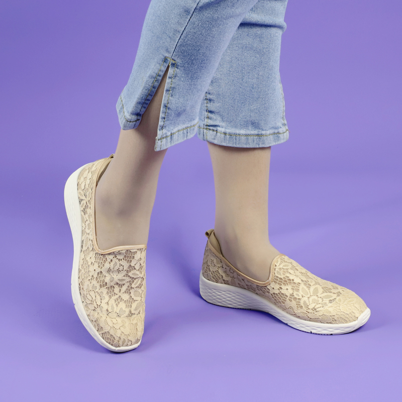 妈妈鞋一脚蹬轻便舒适防滑女鞋