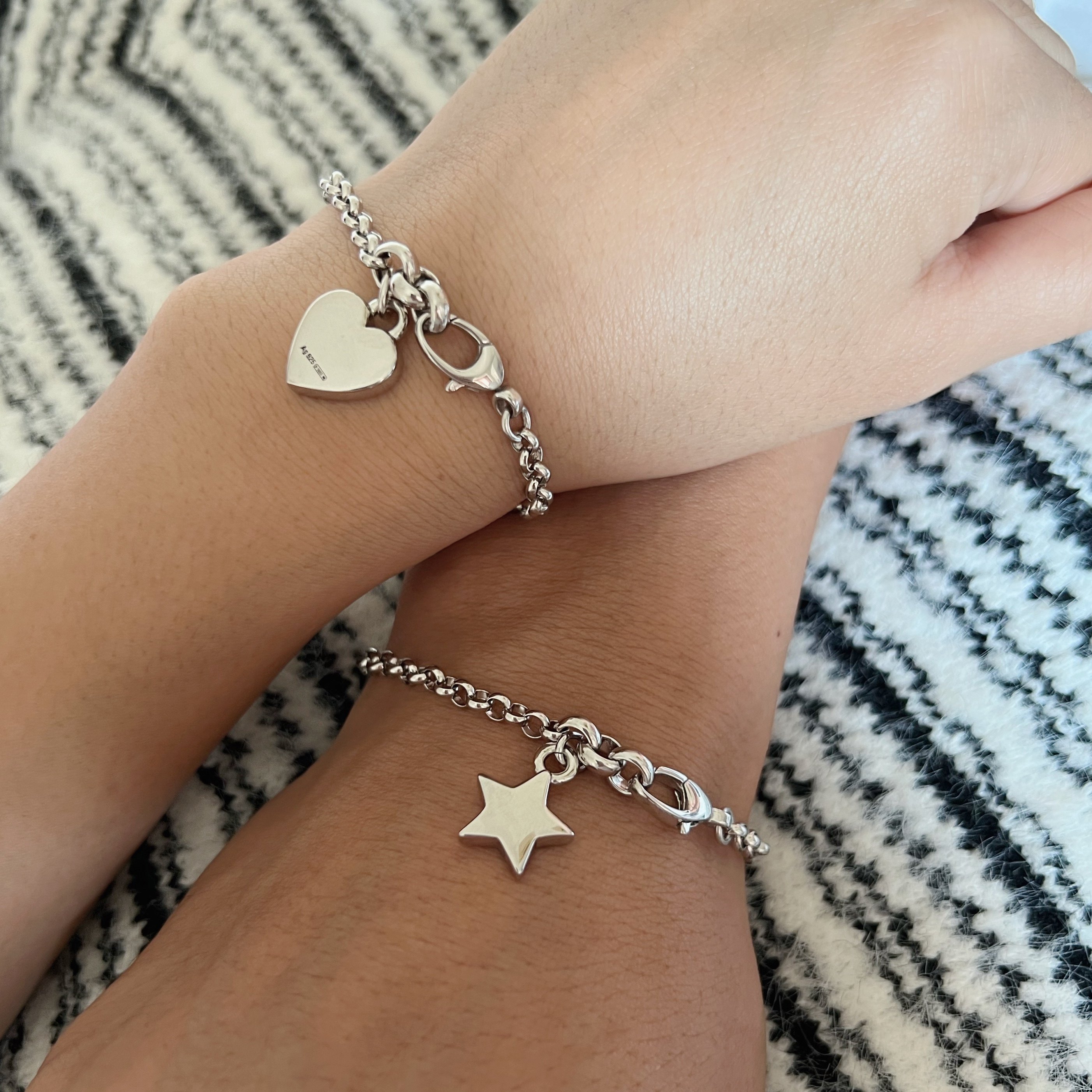 男生情侣款复古实心纯银手链轻奢小众爱心星星吊坠粗链条精致礼物